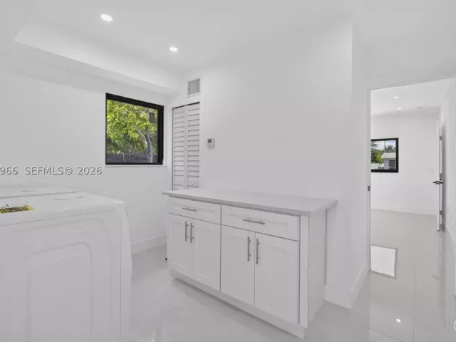 3-bedroom home for sale in Miami - 1200 NE 204th Ter - MondialRealty