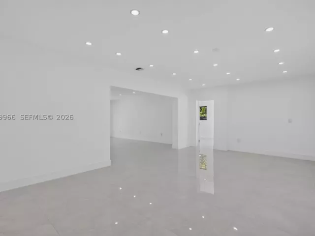 3-bedroom home for sale in Miami - 1200 NE 204th Ter - MondialRealty