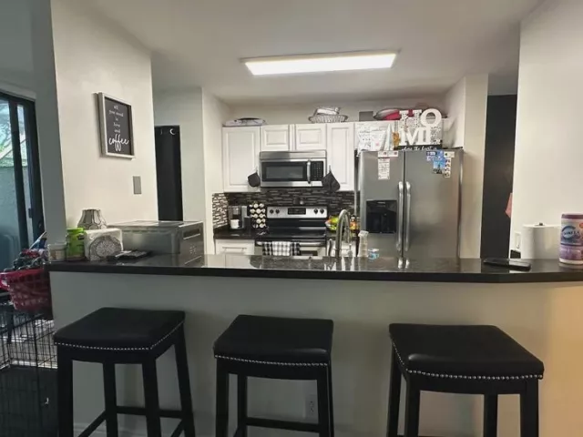 3-bedroom home for rent in Pembroke Pines - 11205 NW 15TH Street 11205 - MondialRealty