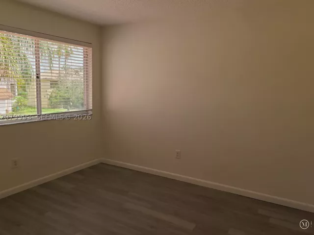 4-bedroom home for sale in Pembroke Pines - 8820 SW 13th St - MondialRealty