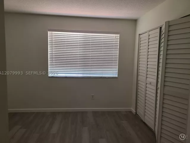 4-bedroom home for sale in Pembroke Pines - 8820 SW 13th St - MondialRealty