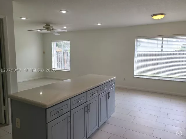 4-bedroom home for sale in Pembroke Pines - 8820 SW 13th St - MondialRealty