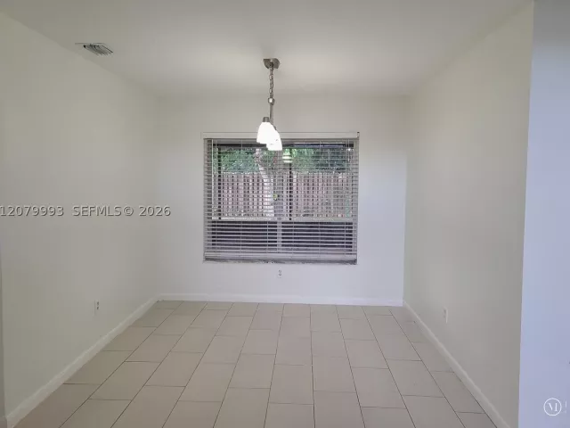 4-bedroom home for sale in Pembroke Pines - 8820 SW 13th St - MondialRealty