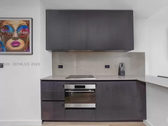 1-bedroom condo for sale in Miami - 20 NE 11th St 3009 - MondialRealty
