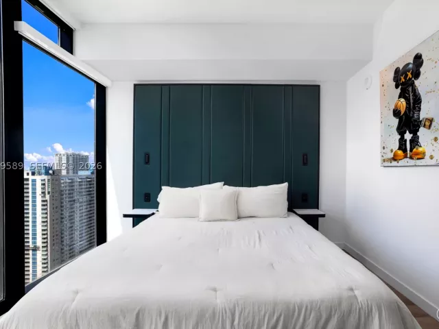 1-bedroom condo for sale in Miami - 20 NE 11th St 3009 - MondialRealty