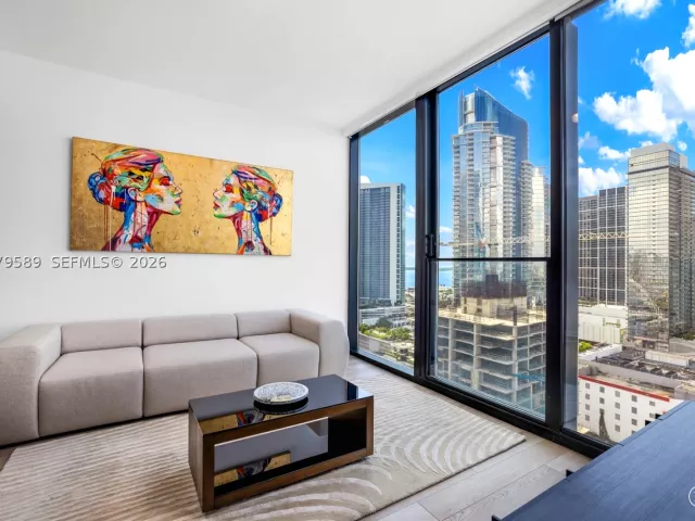 1-bedroom condo for sale in Miami - 20 NE 11th St 3009 - MondialRealty