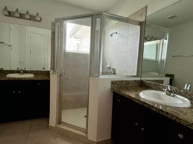 3-bedroom home for rent in Pembroke Pines - 1393 SW 115th Avenue - MondialRealty