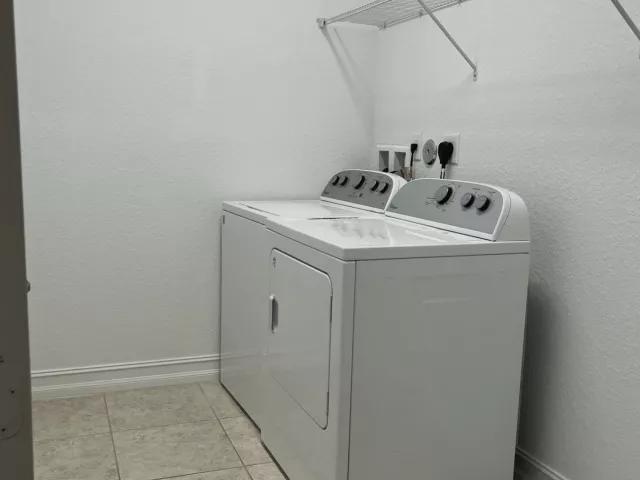 3-bedroom home for rent in Pembroke Pines - 1393 SW 115th Avenue - MondialRealty