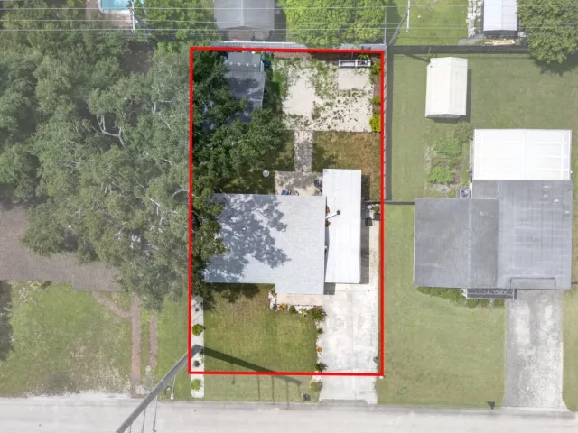 4-bedroom home for sale in Hollywood - 5900 Atlanta Street - MondialRealty