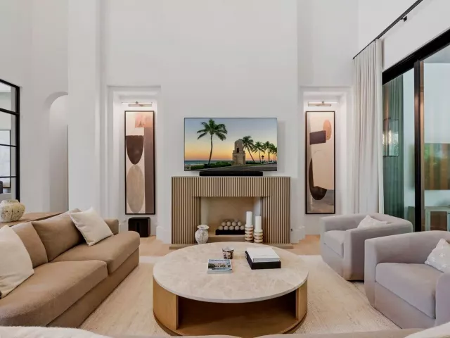 4-bedroom home for sale in West Palm Beach - 232 Linda Lane - MondialRealty