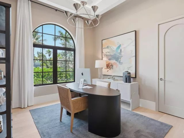 4-bedroom home for sale in West Palm Beach - 232 Linda Lane - MondialRealty
