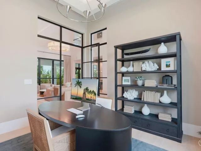 4-bedroom home for sale in West Palm Beach - 232 Linda Lane - MondialRealty