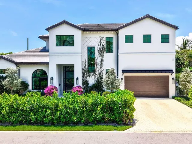 4-bedroom home for sale in West Palm Beach - 232 Linda Lane - MondialRealty