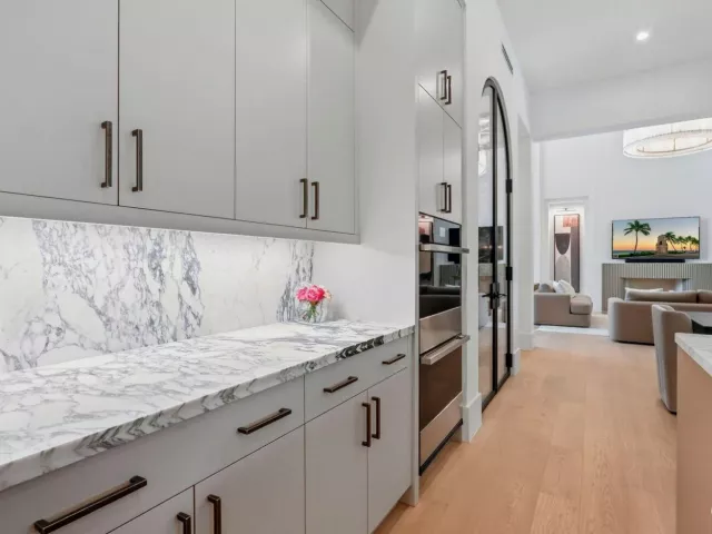 4-bedroom home for sale in West Palm Beach - 232 Linda Lane - MondialRealty