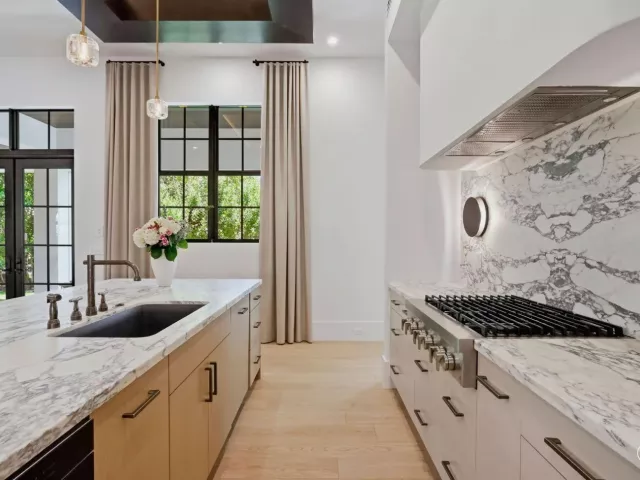 4-bedroom home for sale in West Palm Beach - 232 Linda Lane - MondialRealty