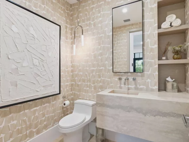 4-bedroom home for sale in West Palm Beach - 232 Linda Lane - MondialRealty
