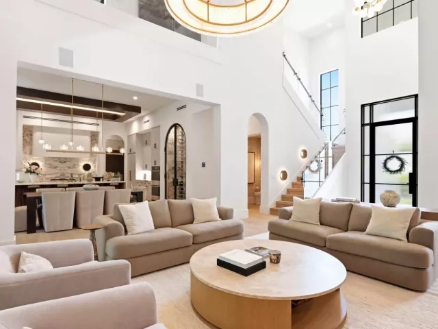 4-bedroom home for sale in West Palm Beach - 232 Linda Lane - MondialRealty