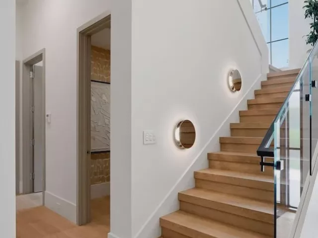 4-bedroom home for sale in West Palm Beach - 232 Linda Lane - MondialRealty