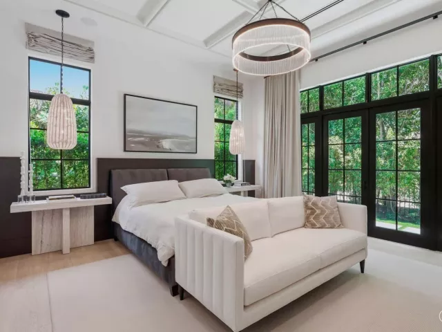 4-bedroom home for sale in West Palm Beach - 232 Linda Lane - MondialRealty