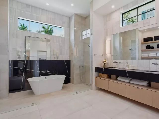 4-bedroom home for sale in West Palm Beach - 232 Linda Lane - MondialRealty