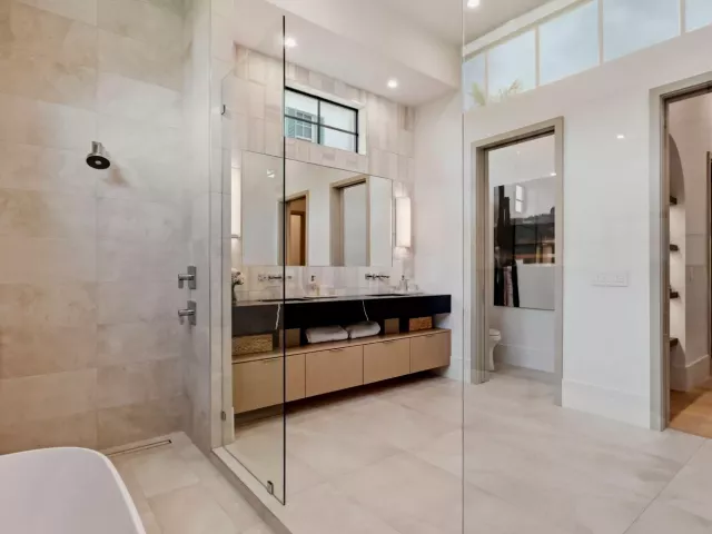 4-bedroom home for sale in West Palm Beach - 232 Linda Lane - MondialRealty