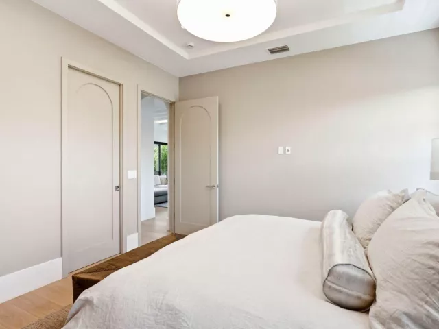 4-bedroom home for sale in West Palm Beach - 232 Linda Lane - MondialRealty