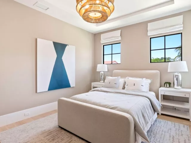 4-bedroom home for sale in West Palm Beach - 232 Linda Lane - MondialRealty