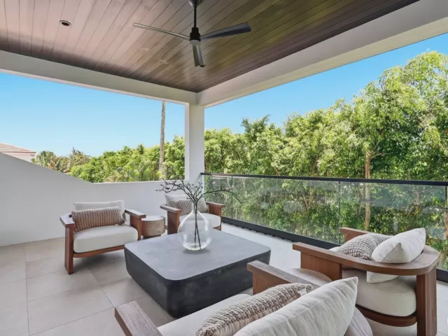 4-bedroom home for sale in West Palm Beach - 232 Linda Lane - MondialRealty