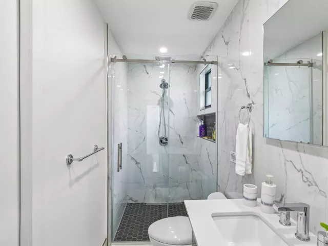 4-bedroom home for sale in Pompano Beach - 2601 NE 18TH Street - MondialRealty