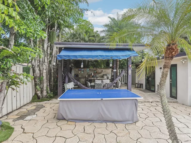 4-bedroom home for sale in Pompano Beach - 2601 NE 18TH Street - MondialRealty