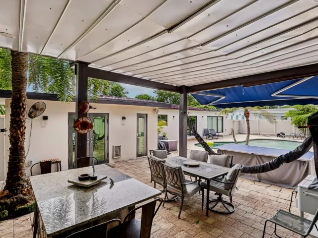 4-bedroom home for sale in Pompano Beach - 2601 NE 18TH Street - MondialRealty