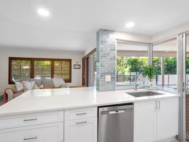 3-bedroom home for sale in Boca Raton - 943 SW 5th Street - MondialRealty
