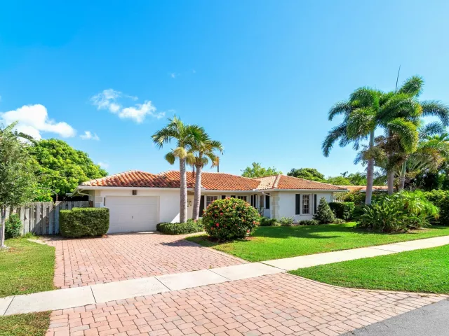 3-bedroom home for sale in Boca Raton - 943 SW 5th Street - MondialRealty