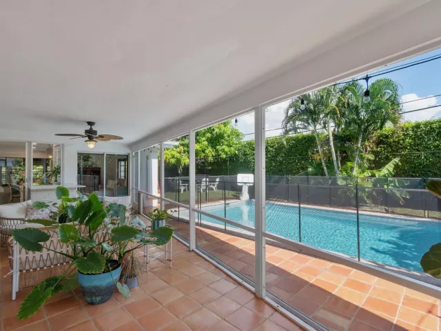 3-bedroom home for sale in Boca Raton - 943 SW 5th Street - MondialRealty