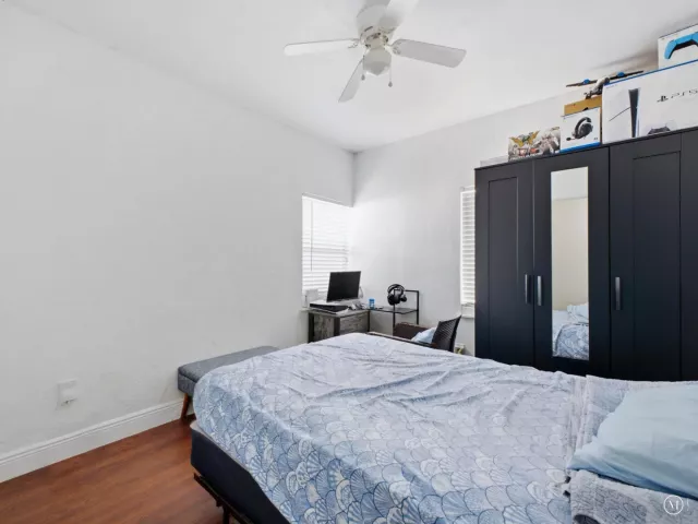 4-bedroom home for sale in West Palm Beach - 801 HAMPTON Road - MondialRealty