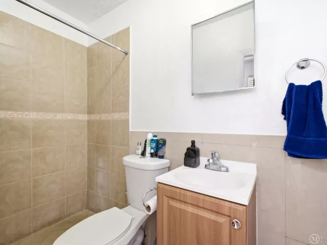 4-bedroom home for sale in West Palm Beach - 801 HAMPTON Road - MondialRealty