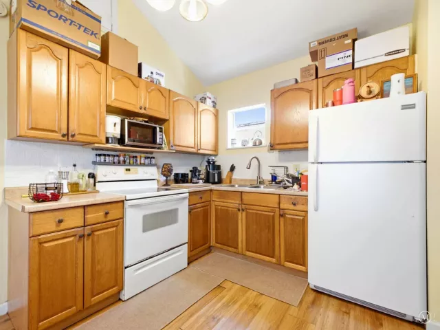4-bedroom home for sale in West Palm Beach - 801 HAMPTON Road - MondialRealty