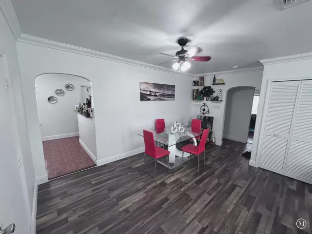 4-bedroom home for sale in West Palm Beach - 801 HAMPTON Road - MondialRealty