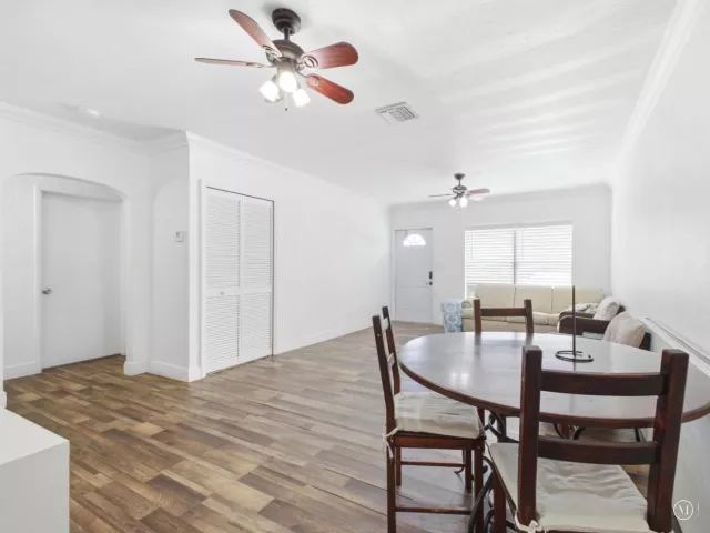 4-bedroom home for sale in West Palm Beach - 801 HAMPTON Road - MondialRealty