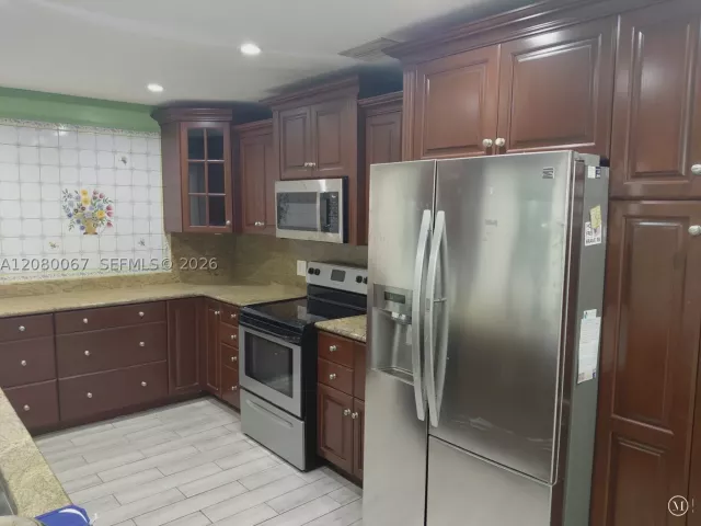 3-bedroom home for rent in Miami - 13028 SW 108th St 13028 - MondialRealty