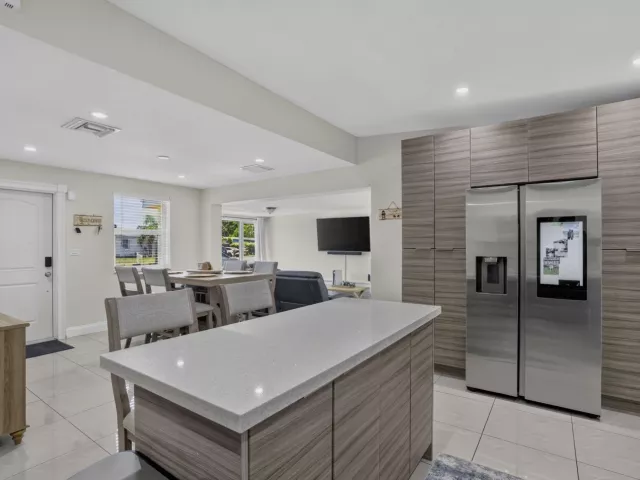 3-bedroom home for sale in Pompano Beach - 1633 NE 51st Court - MondialRealty