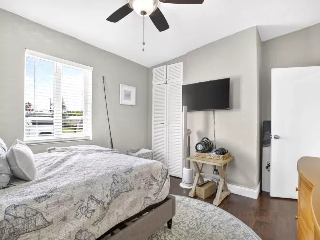 3-bedroom home for sale in Pompano Beach - 1633 NE 51st Court - MondialRealty