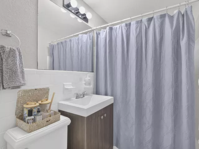 3-bedroom home for sale in Pompano Beach - 1633 NE 51st Court - MondialRealty