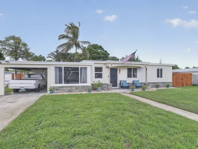 3-bedroom home for sale in Pompano Beach - 1633 NE 51st Court - MondialRealty