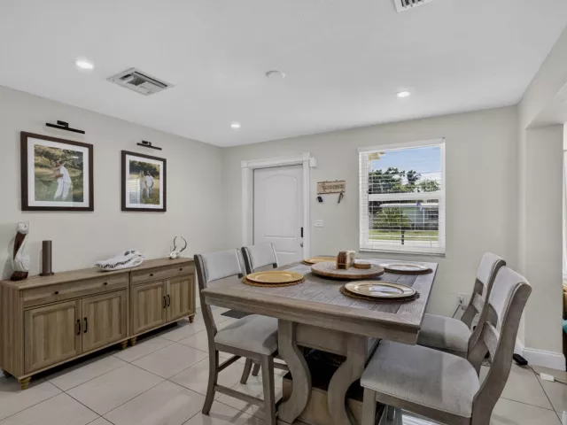 3-bedroom home for sale in Pompano Beach - 1633 NE 51st Court - MondialRealty