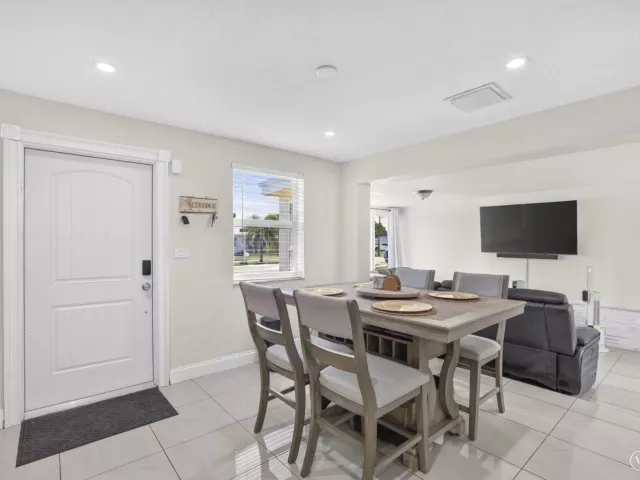 3-bedroom home for sale in Pompano Beach - 1633 NE 51st Court - MondialRealty