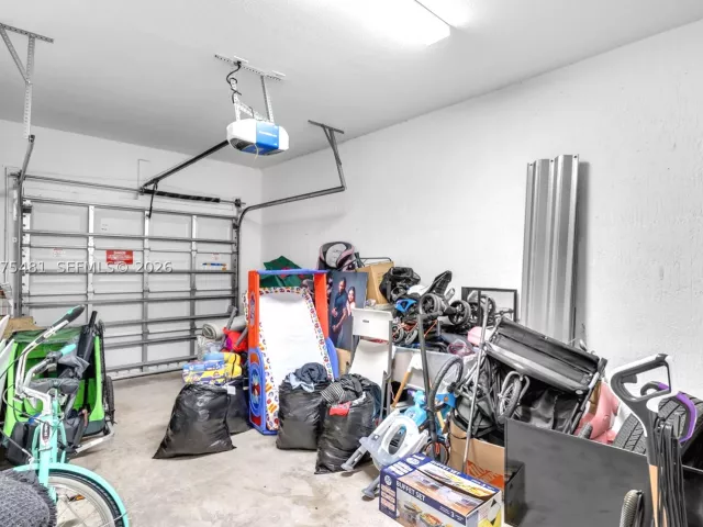 3-bedroom home for sale in Homestead - 25057 SW 108th Ave - MondialRealty