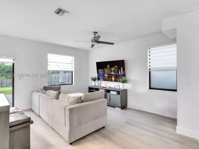3-bedroom home for sale in Homestead - 25057 SW 108th Ave - MondialRealty