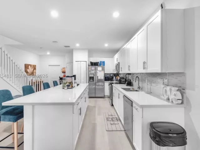 3-bedroom home for sale in Homestead - 25057 SW 108th Ave - MondialRealty
