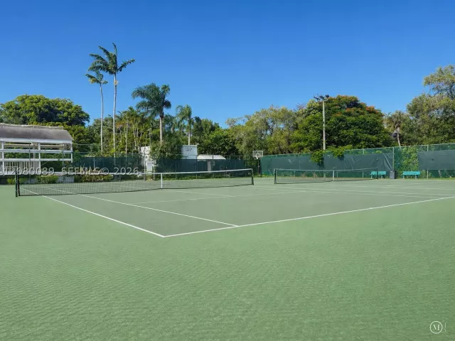 3-bedroom home for sale in Miami - 9000 SW 78th Ct - MondialRealty
